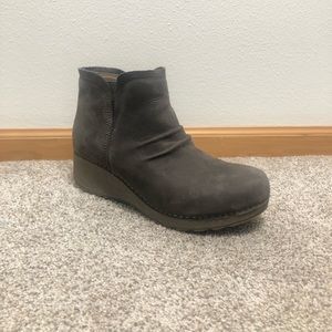 Dansko Caley Gray Milled Nubuck Bootie